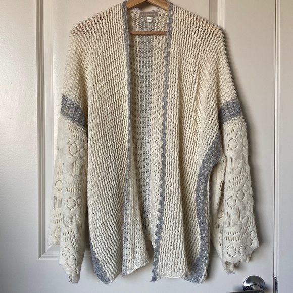 Anthropologie Rosanna Crochet Kimono Sweater Cream Grey Shawl Cardigan One Size - Picture 2 of 10